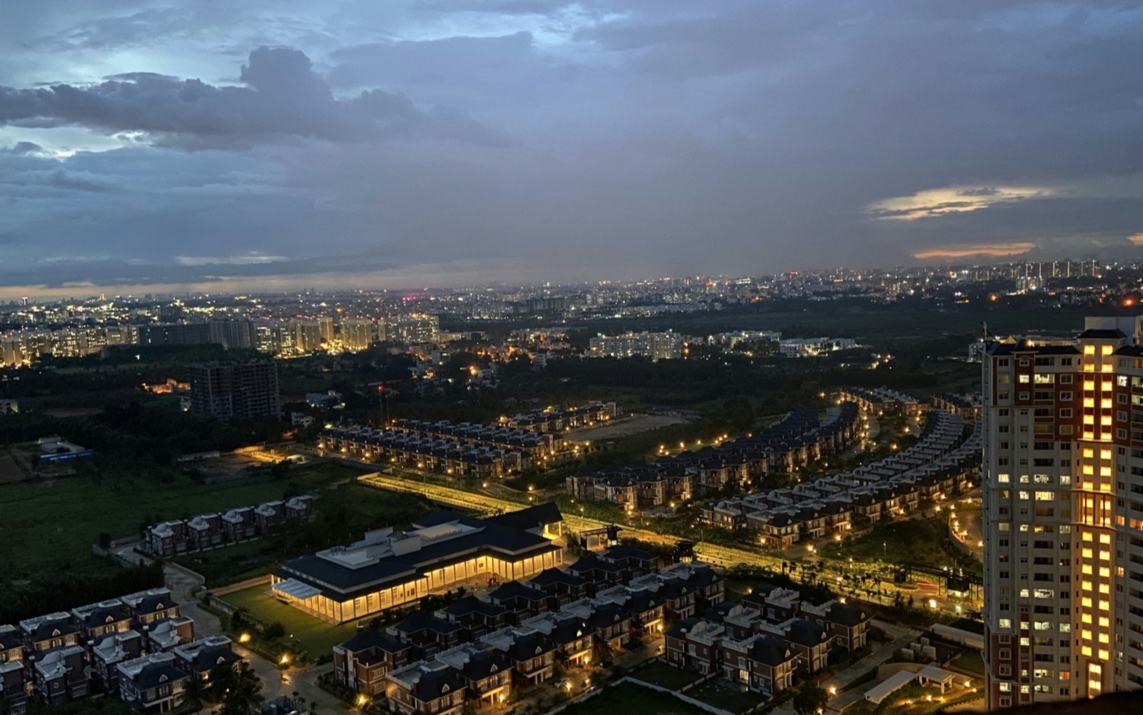 Gurugram skyline at night